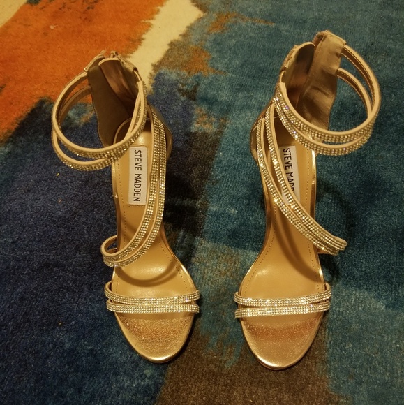 Steven Madden Stunning Dress Sandal - Picture 3 of 3